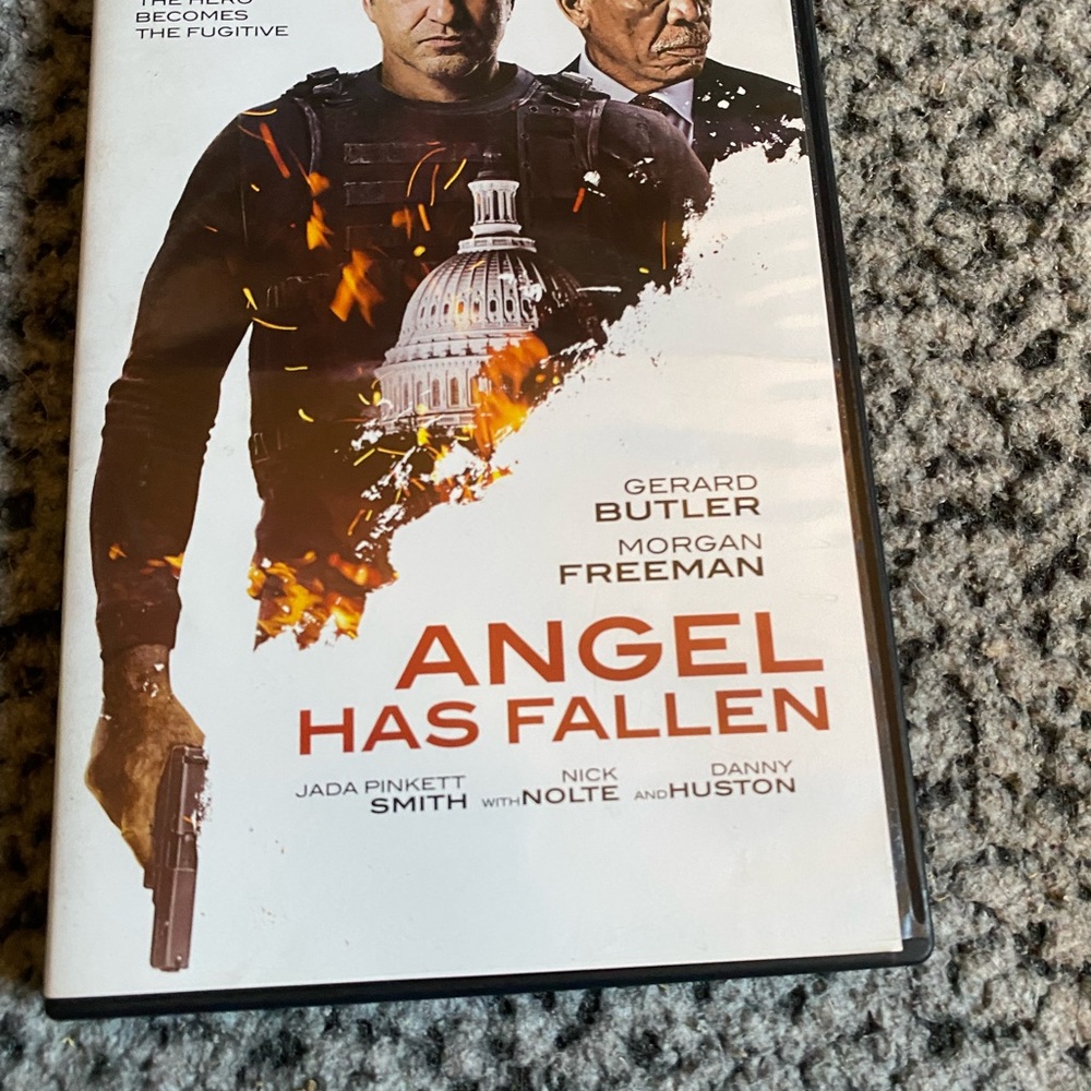 DVD Bundle - Picture 4 of 7